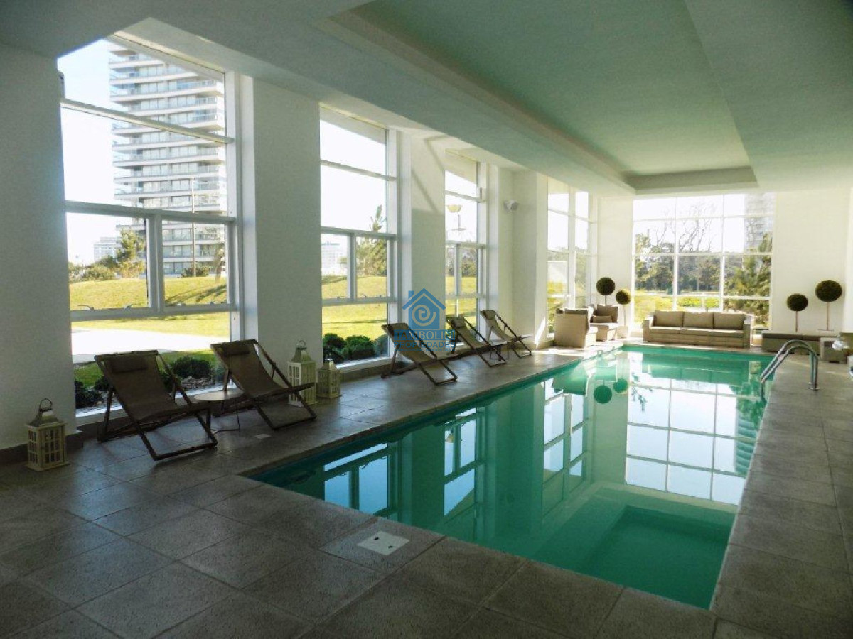 Apartamento ID.660 - TORRE ONE -PUNTA DEL ESTE  ALQUILA APARTAMENTO UN DORMITORIO , UN BAÑO  !!