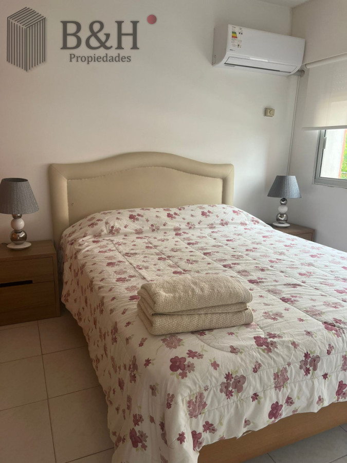 Apartamento ID.1752 - EDIFICIO LAS OLAS ALQUILA APARTAMENTO 3 DORMITORIOS , 2 BAÑOS 
