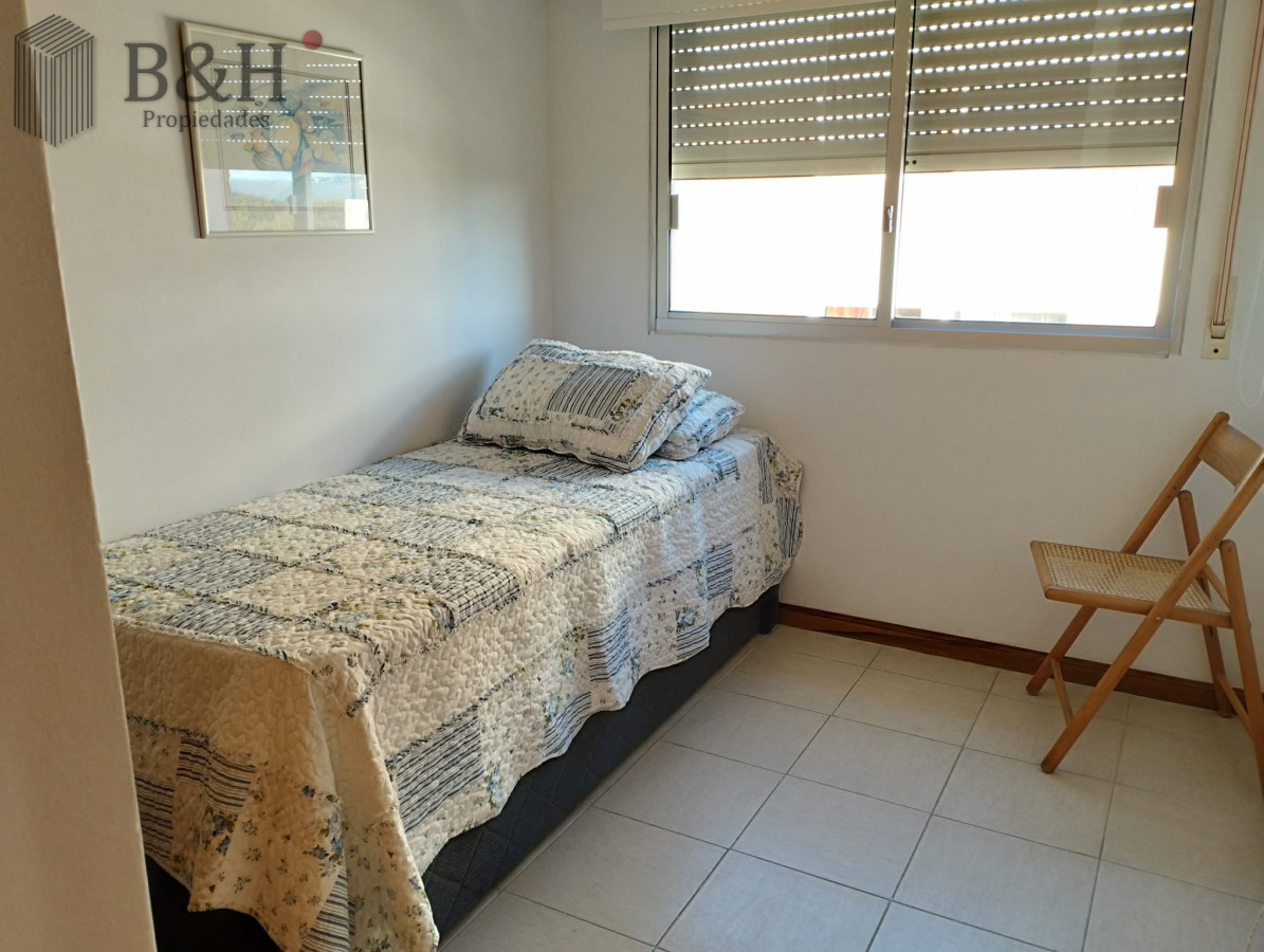 Apartamento ID.1752 - EDIFICIO LAS OLAS ALQUILA APARTAMENTO 3 DORMITORIOS , 2 BAÑOS 