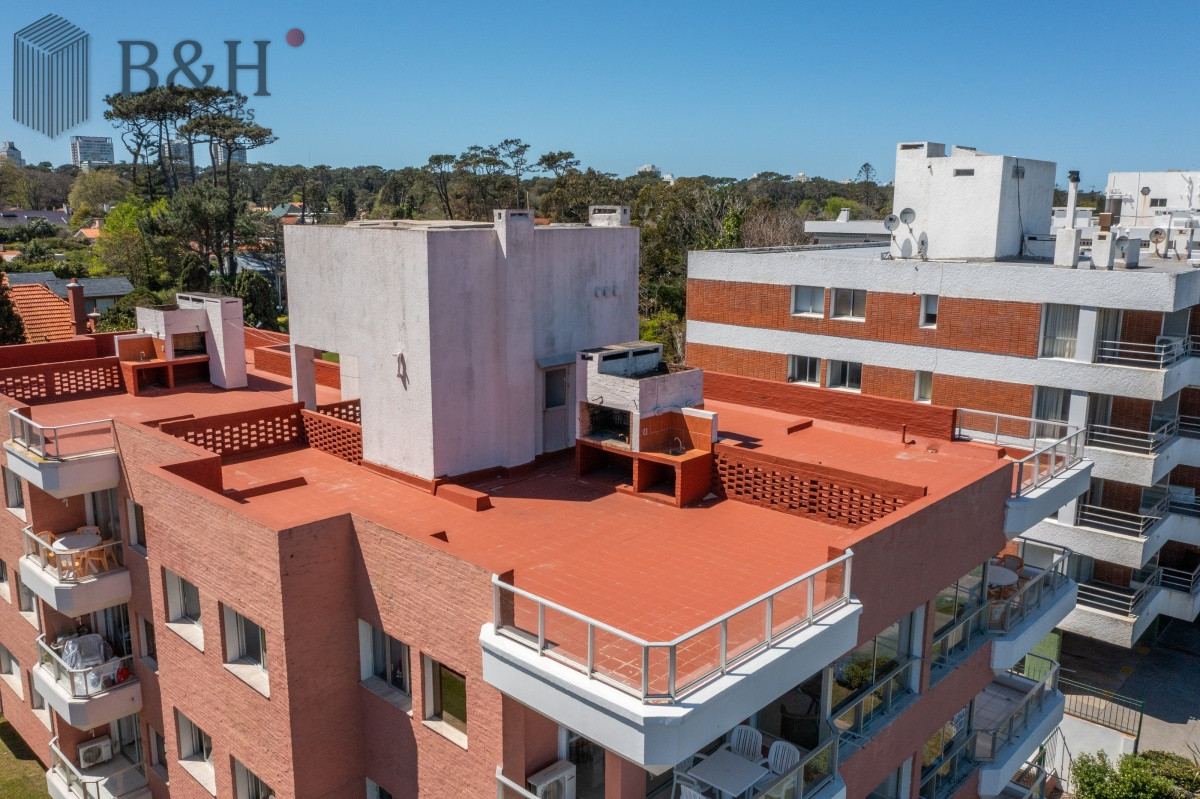 Apartamento ID.851 - ALQUILA APARTAMENTO TODO EL AÑO EN LA MANSA PUNTA DEL ESTE 