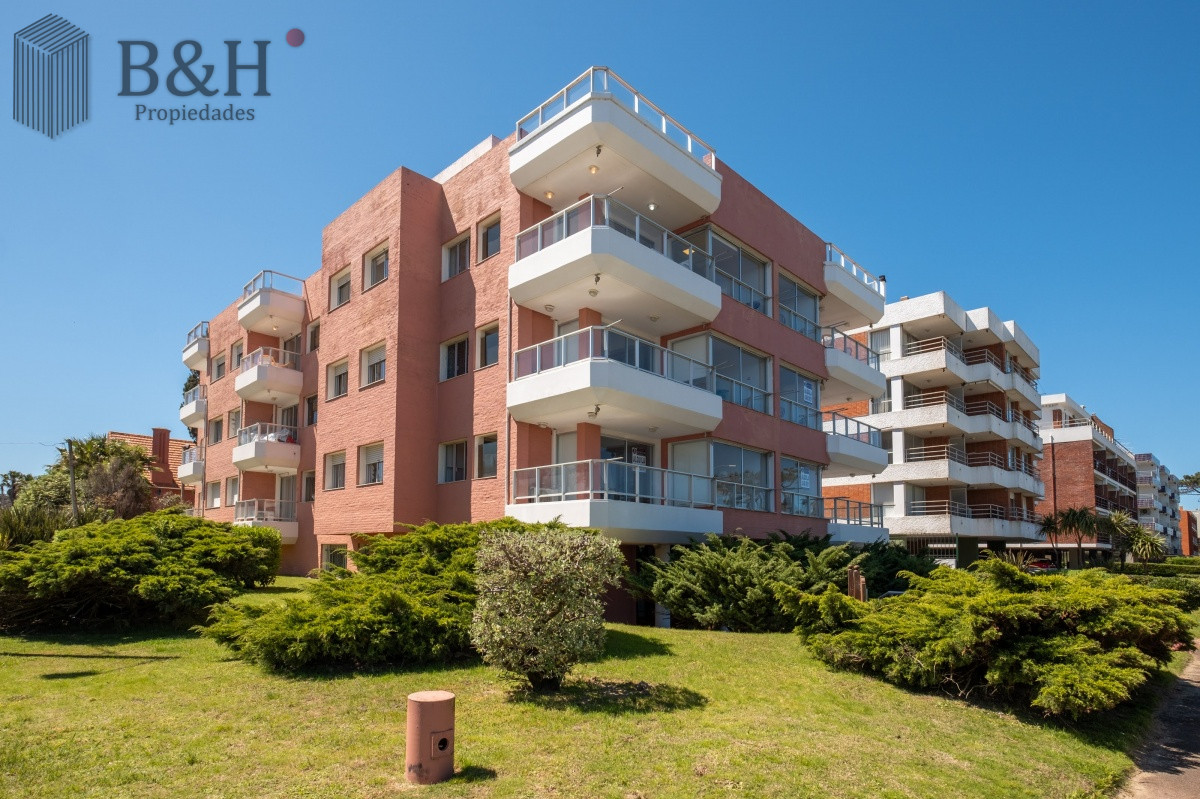 Apartamento ID.851 - ALQUILA APARTAMENTO TODO EL AÑO EN LA MANSA PUNTA DEL ESTE 