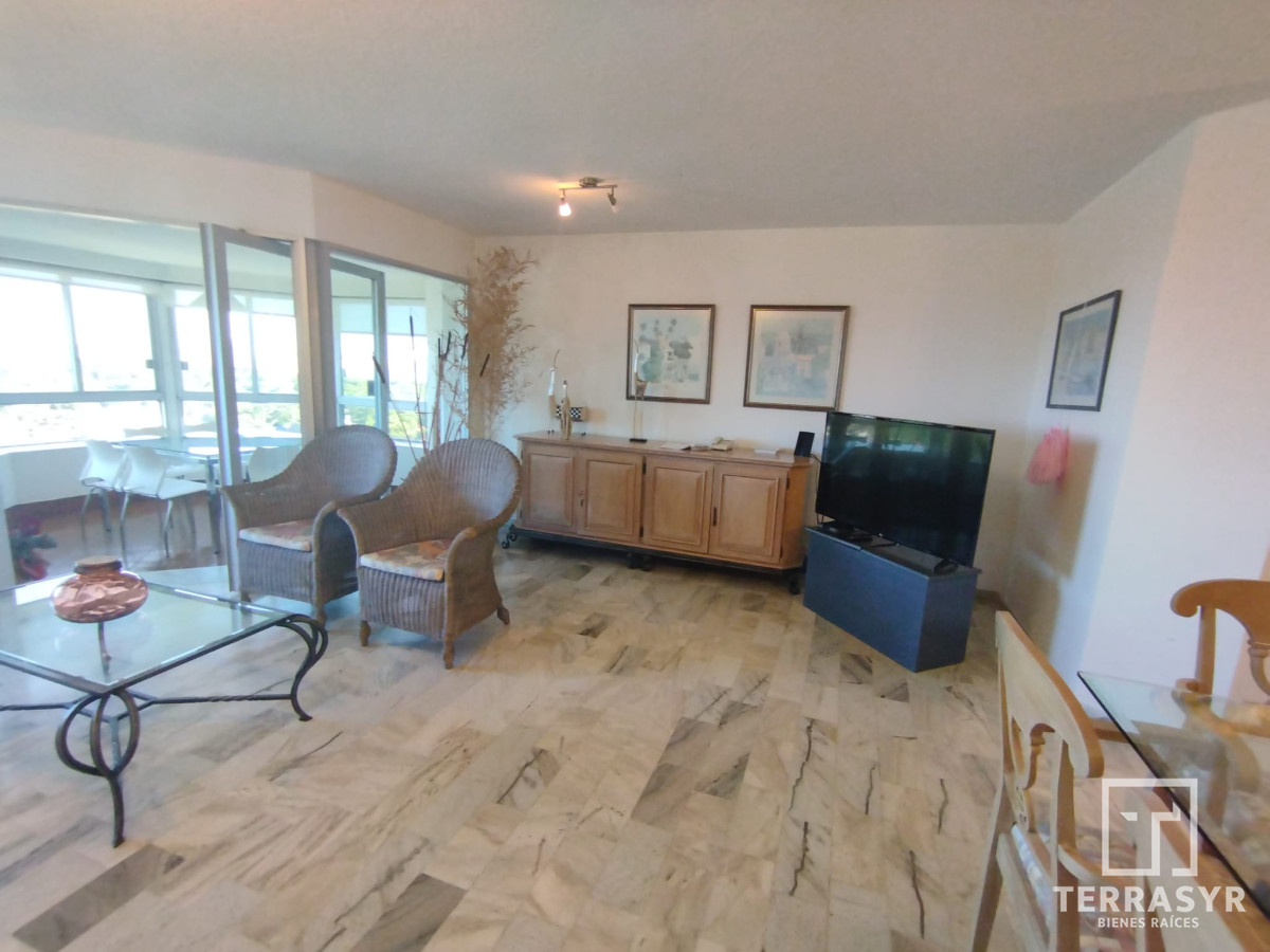 Apartamento ID.233 - APTO. PISO ALTO EXCELENTE TORRE ROOSEVELT CENTER 