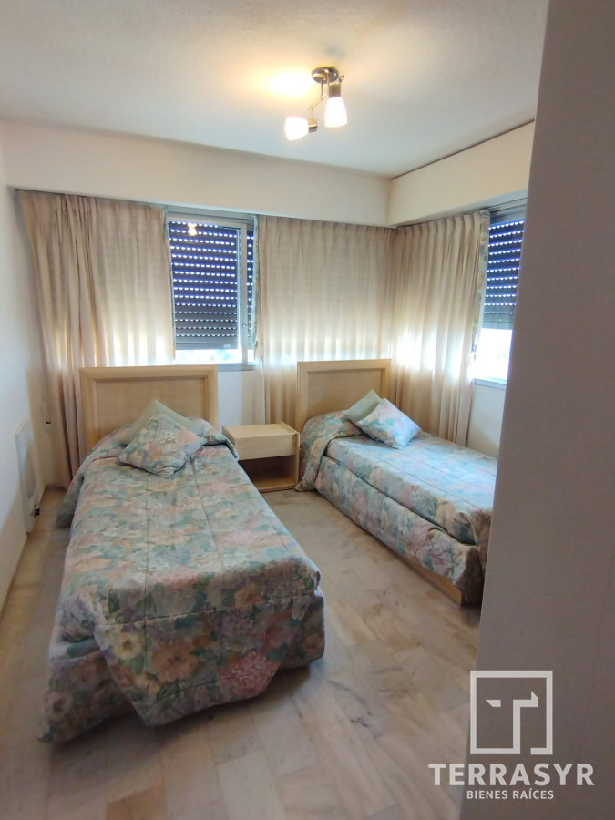 Apartamento ID.233 - APTO. PISO ALTO EXCELENTE TORRE ROOSEVELT CENTER 