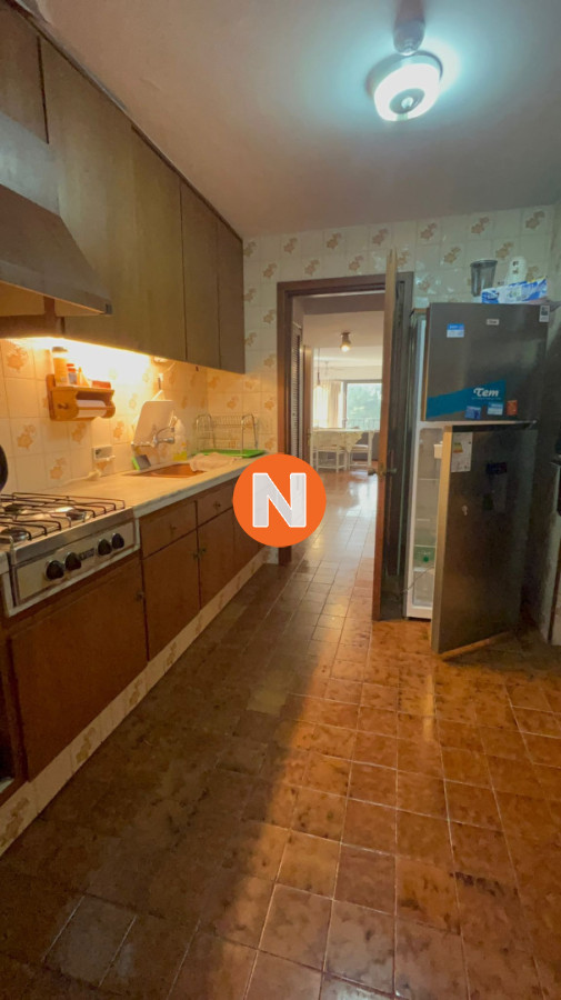 Apartamento Ref.222979 - VENTA APARTAMENTO 3 DORMITORIOS , 2 BAÑOS , DORMITORIO Y BAÑO SERVICIO