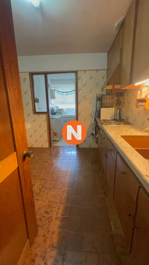 Apartamento Ref.222979 - VENTA APARTAMENTO 3 DORMITORIOS , 2 BAÑOS , DORMITORIO Y BAÑO SERVICIO