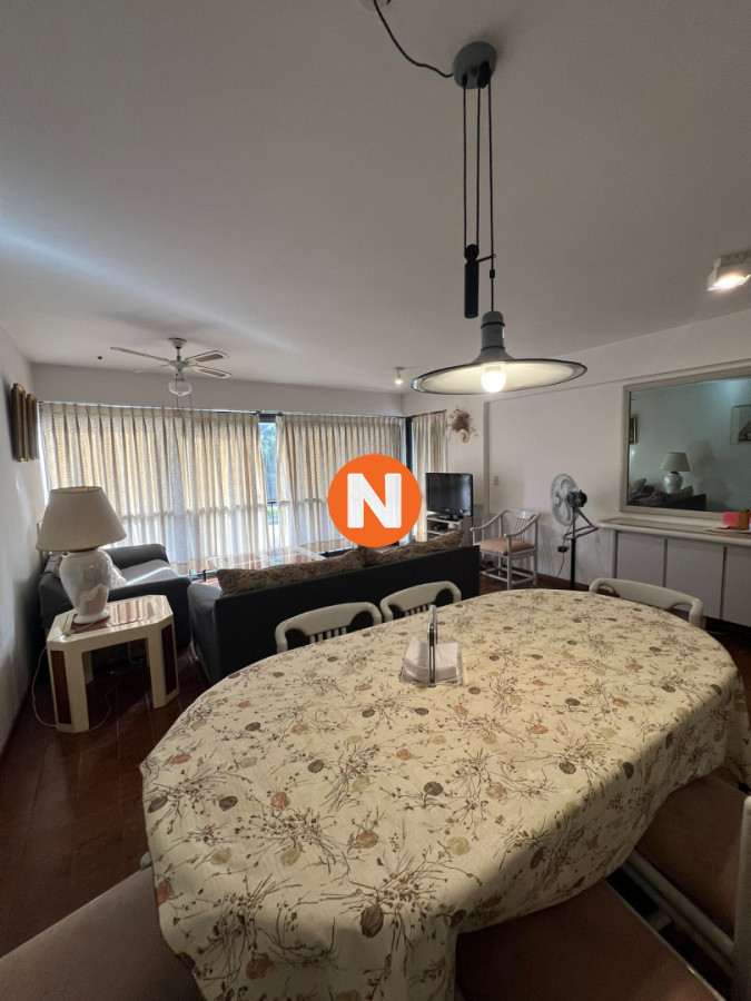 Apartamento Ref.222979 - VENTA APARTAMENTO 3 DORMITORIOS , 2 BAÑOS , DORMITORIO Y BAÑO SERVICIO