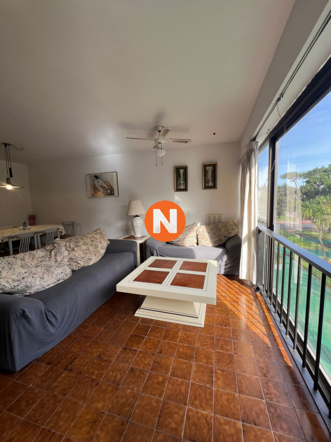 Apartamento Ref.222979 - VENTA APARTAMENTO 3 DORMITORIOS , 2 BAÑOS , DORMITORIO Y BAÑO SERVICIO