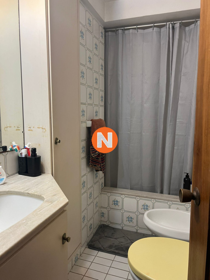 Apartamento Ref.222979 - VENTA APARTAMENTO 3 DORMITORIOS , 2 BAÑOS , DORMITORIO Y BAÑO SERVICIO