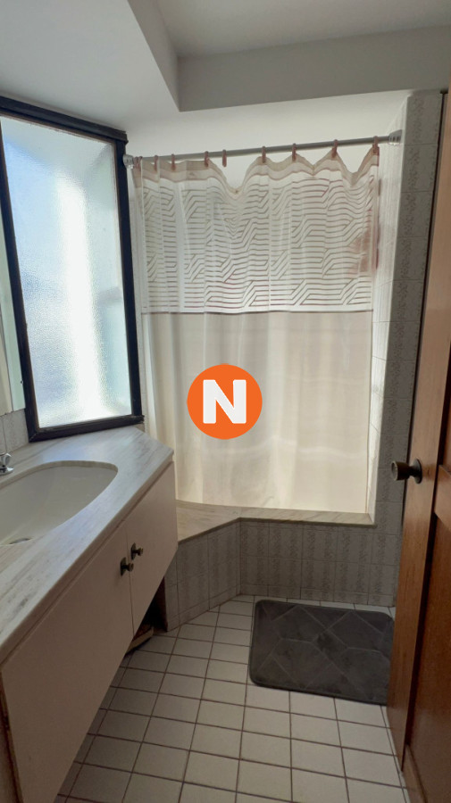 Apartamento Ref.222979 - VENTA APARTAMENTO 3 DORMITORIOS , 2 BAÑOS , DORMITORIO Y BAÑO SERVICIO