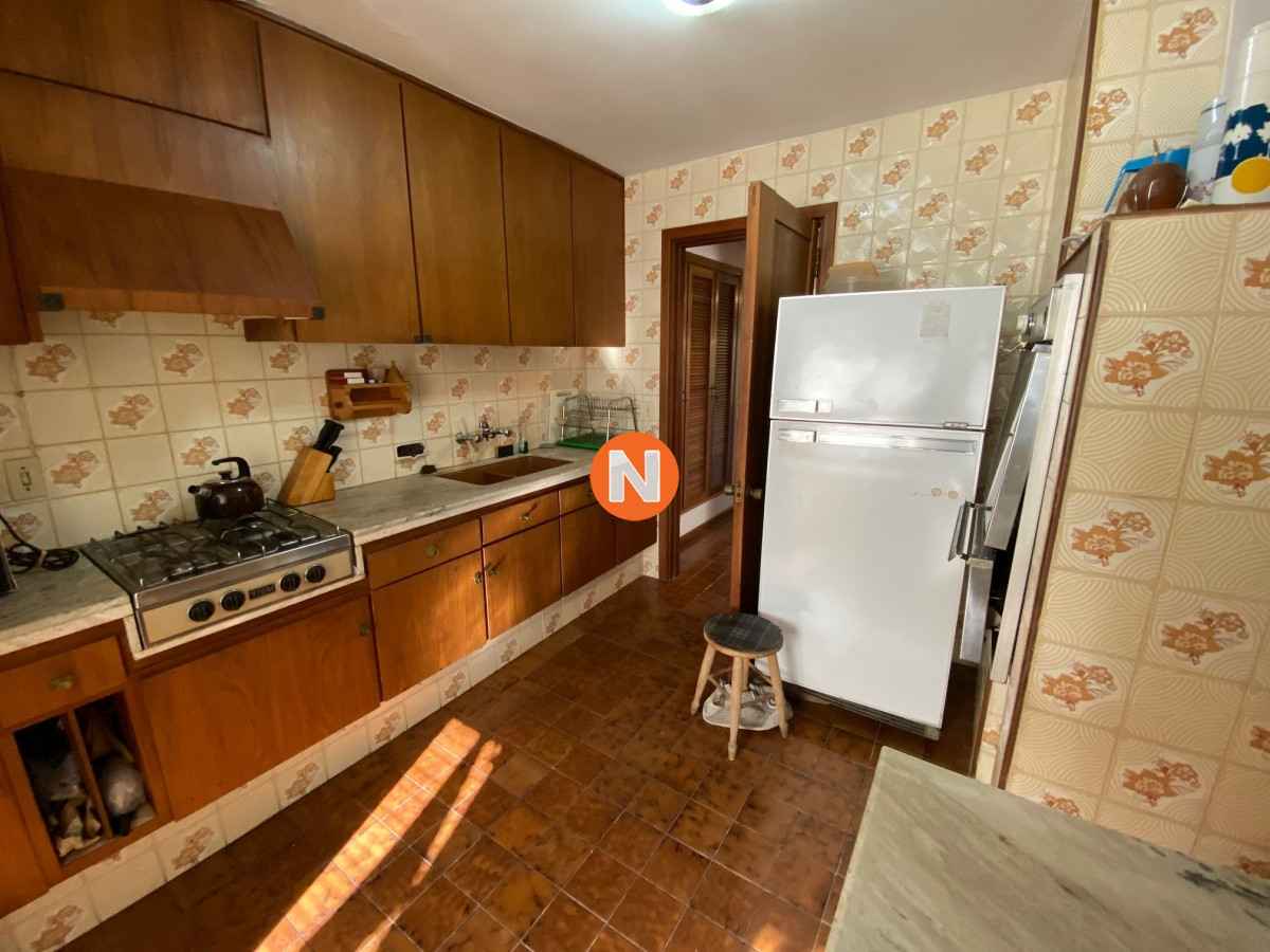 Apartamento Ref.222979 - VENTA APARTAMENTO 3 DORMITORIOS , 2 BAÑOS , DORMITORIO Y BAÑO SERVICIO