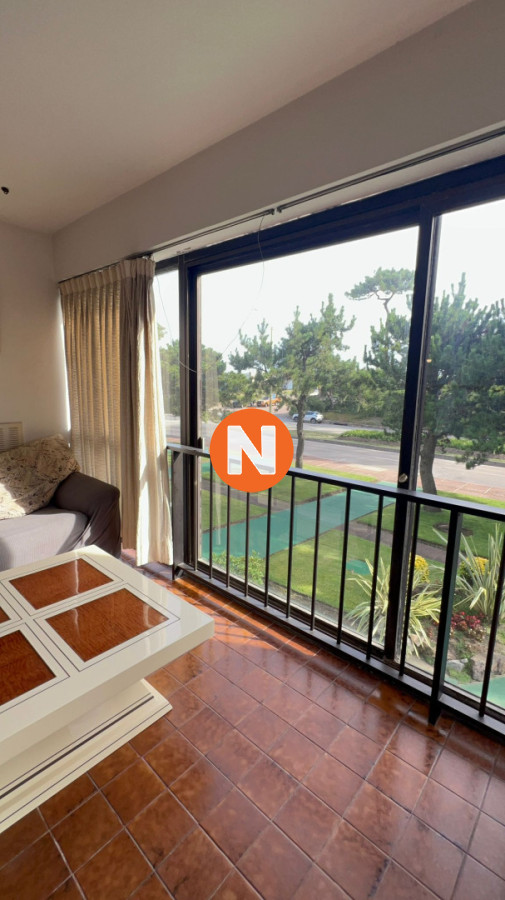 Apartamento Ref.222979 - VENTA APARTAMENTO 3 DORMITORIOS , 2 BAÑOS , DORMITORIO Y BAÑO SERVICIO