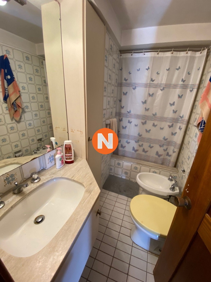Apartamento Ref.222979 - VENTA APARTAMENTO 3 DORMITORIOS , 2 BAÑOS , DORMITORIO Y BAÑO SERVICIO