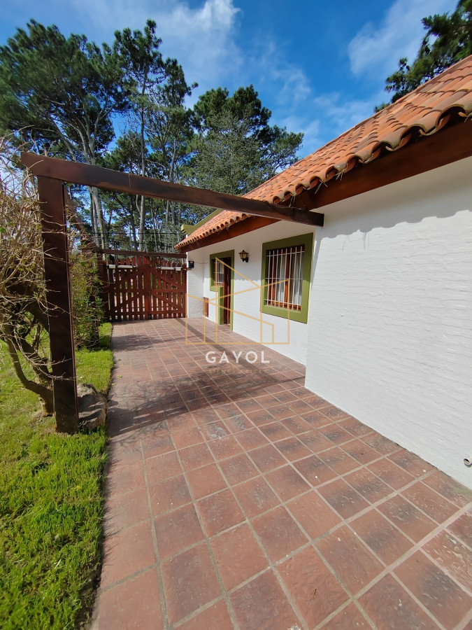 Casa ID.1085 - ALQUILA ESPECTACULAR PROPIEDAD EN LO MEJOR DE PARADA MANSA