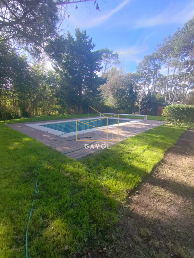 Casa ID.1085 - ALQUILA ESPECTACULAR PROPIEDAD EN LO MEJOR DE PARADA MANSA