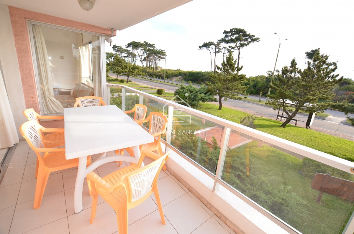 Apartamento ID.1050 - ALQUILA APARTAMENTO 3 DORMITORIOSPUNTA DEL ESTE MANSA 