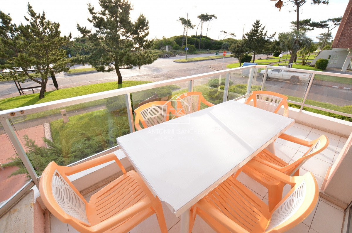Apartamento ID.1050 - ALQUILA APARTAMENTO 3 DORMITORIOSPUNTA DEL ESTE MANSA 