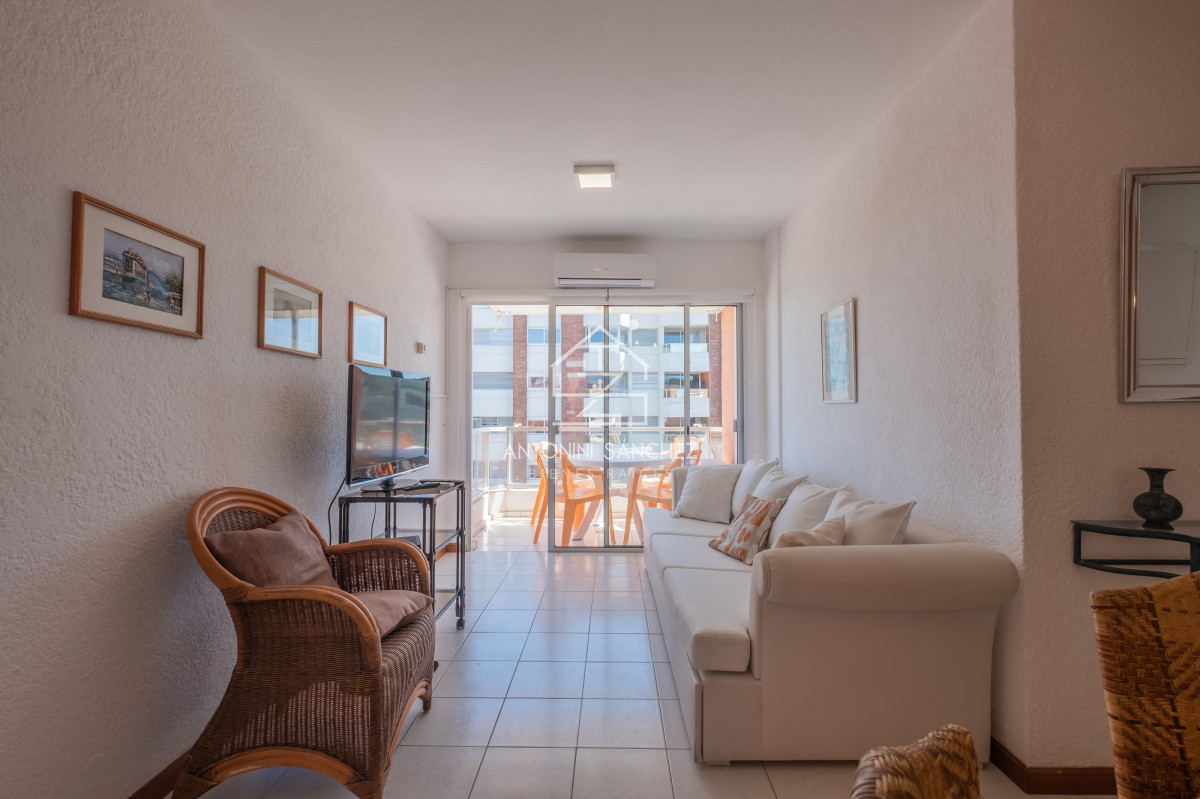 Apartamento ID.1048 - ALQUILA APARTAMENTO 2 DORMITORIOS , 2 BAÑOS