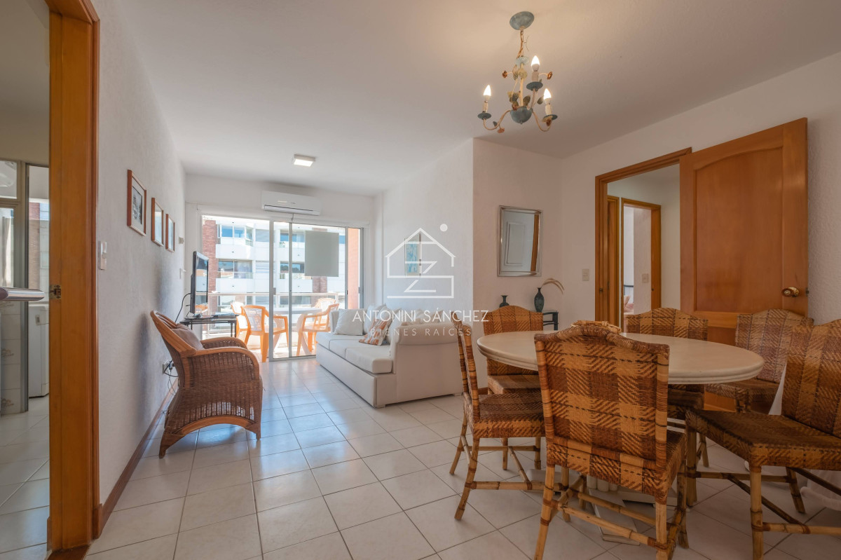 Apartamento ID.1048 - ALQUILA APARTAMENTO 2 DORMITORIOS , 2 BAÑOS