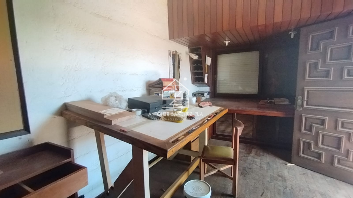 Local Comercial ID.4382 - IMPERDIBLE LOCAL -GALPON CON OFICINA EN MALDONADO 