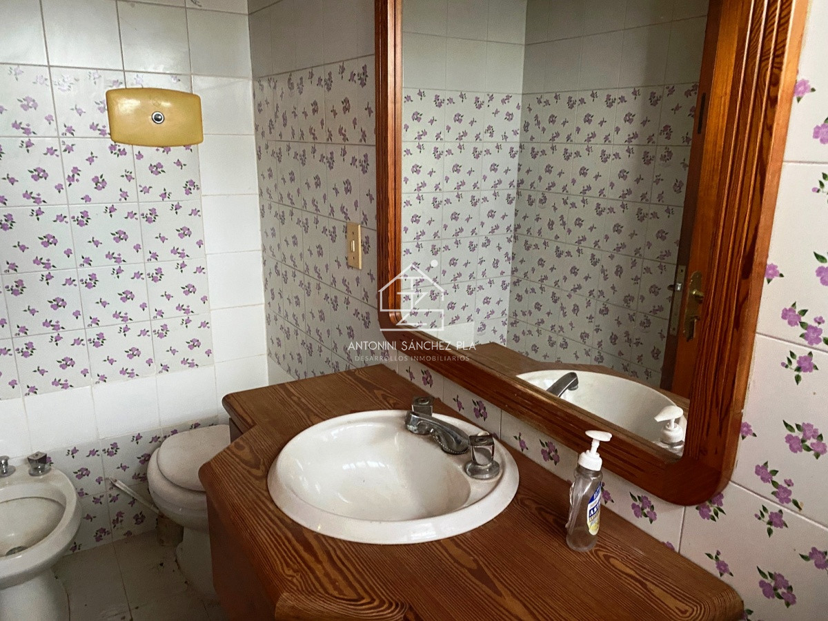 Local Comercial ID.4382 - IMPERDIBLE LOCAL -GALPON CON OFICINA EN MALDONADO 