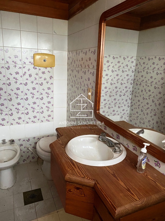 Local Comercial ID.4382 - IMPERDIBLE LOCAL -GALPON CON OFICINA EN MALDONADO 