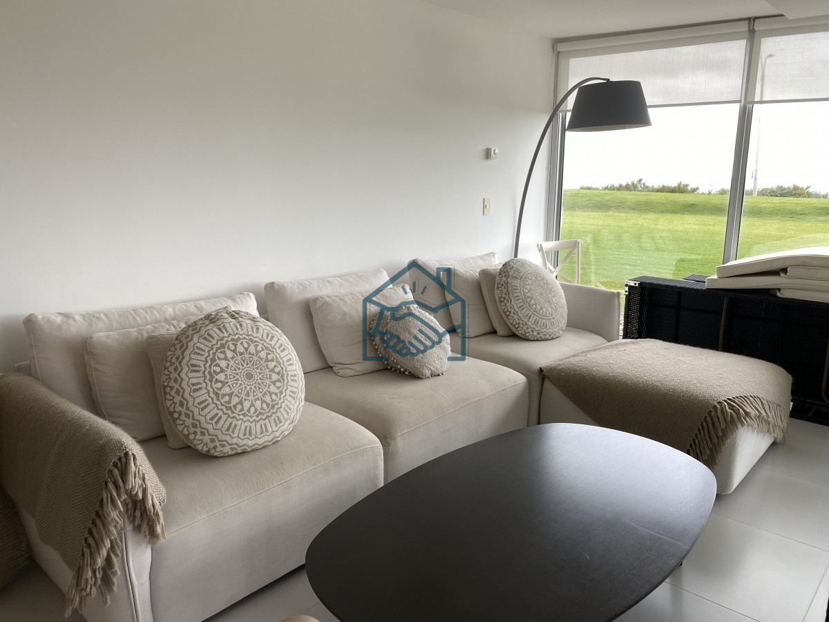 Apartamento ID.526/APARTAMENTO-EN-PRIMERA-FILA-PLAYA-MANSA--PUNTA-DEL-ESTE- - APARTAMENTO EN PRIMERA FILA PLAYA MANSA -PUNTA DEL ESTE 