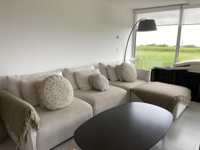 Apartamento ID.526/APARTAMENTO-EN-PRIMERA-FILA-PLAYA-MANSA--PUNTA-DEL-ESTE- - APARTAMENTO EN PRIMERA FILA PLAYA MANSA -PUNTA DEL ESTE 