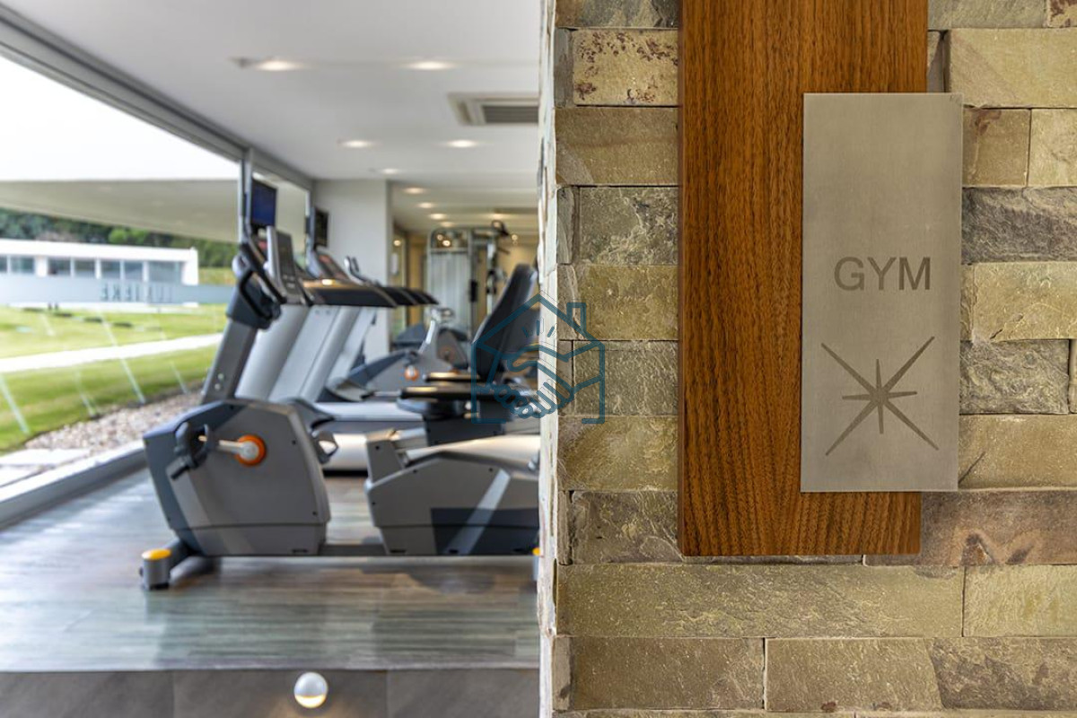 Apartamento ID.526/APARTAMENTO-EN-PRIMERA-FILA-PLAYA-MANSA--PUNTA-DEL-ESTE- - APARTAMENTO EN PRIMERA FILA PLAYA MANSA -PUNTA DEL ESTE 