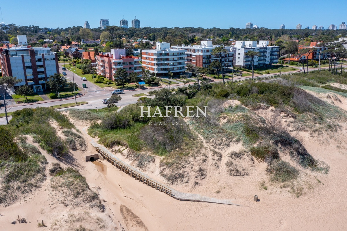 Apartamento ID.254 - Alquiler anual apartamento en Punta del Este, frente al mar!