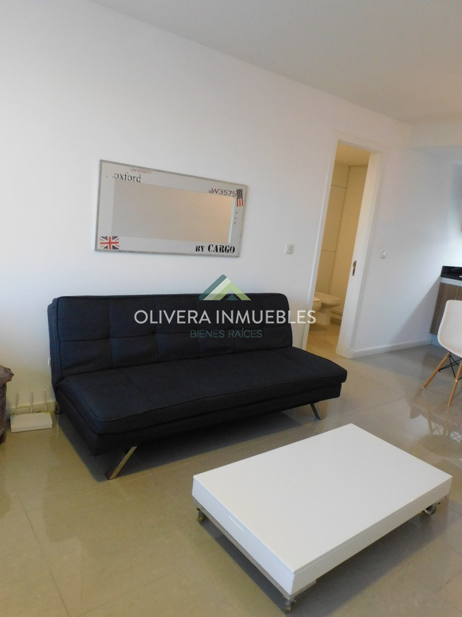 Apartamento ID.9216 - TORRE ONE -PUNTA DEL ESTE HERMOSO MONOAMBIENTE A 200 MTS. DEL MAR!!