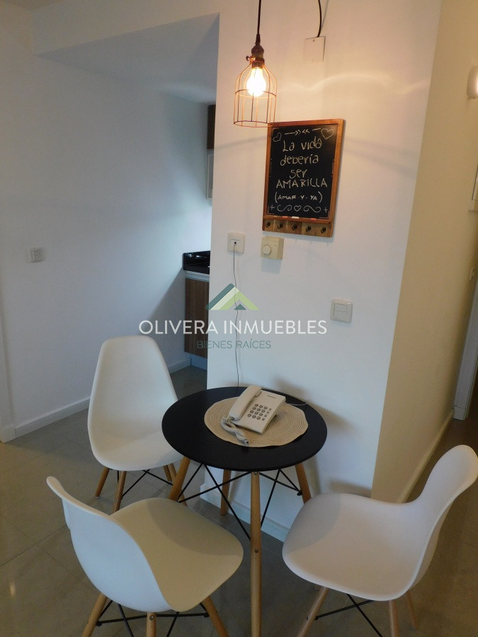 Apartamento ID.9216 - TORRE ONE -PUNTA DEL ESTE HERMOSO MONOAMBIENTE A 200 MTS. DEL MAR!!