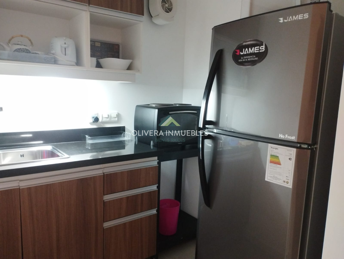 Apartamento ID.9216 - TORRE ONE -PUNTA DEL ESTE HERMOSO MONOAMBIENTE A 200 MTS. DEL MAR!!