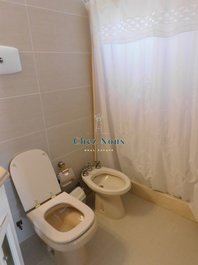 Apartamento ID.165 - EDIFICIO LAS OLAS ALQUILA APARTAMENTO 3 DORMITORIOS , 2 BAÑOS 