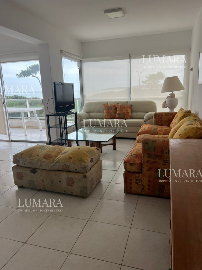 Apartamento ID.165 - EDIFICIO LAS OLAS ALQUILA APARTAMENTO 3 DORMITORIOS , 2 BAÑOS 