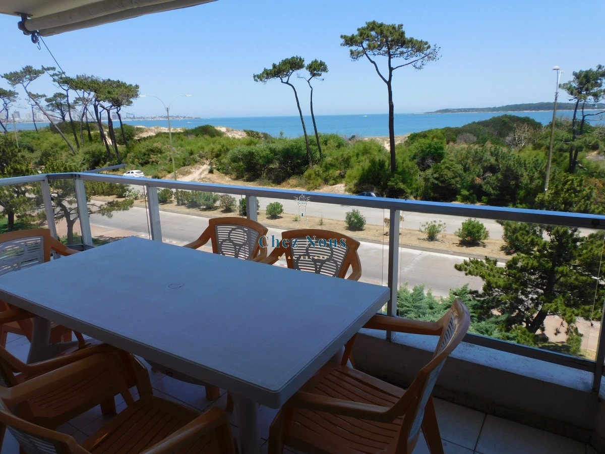 Apartamento ID.165 - EDIFICIO LAS OLAS ALQUILA APARTAMENTO 3 DORMITORIOS , 2 BAÑOS 