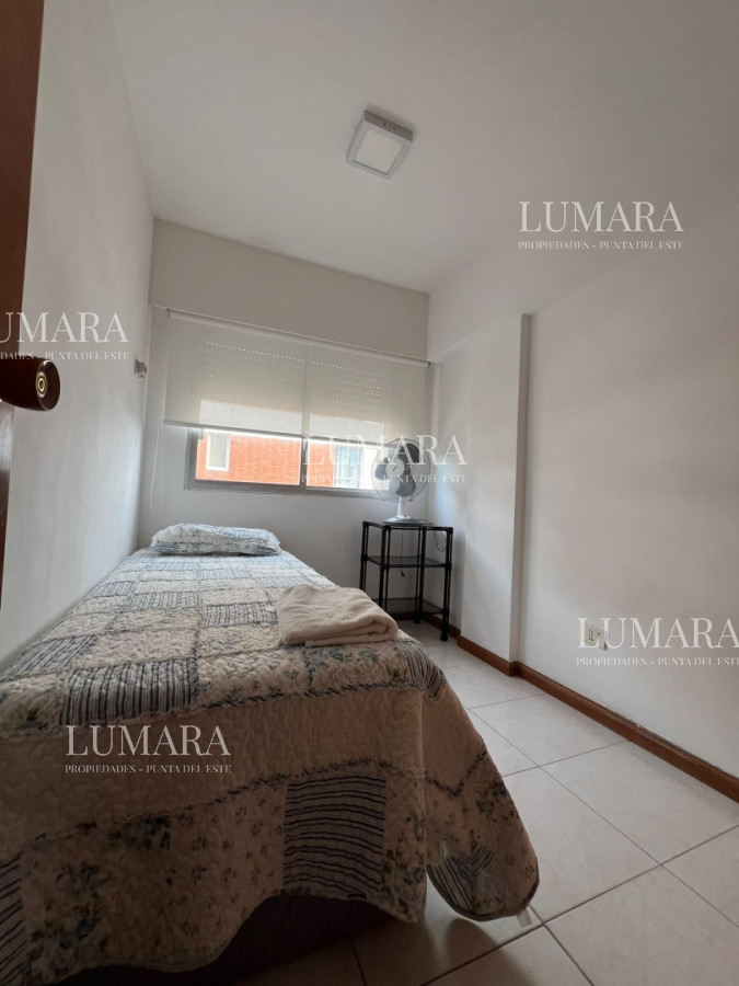 Apartamento ID.165 - EDIFICIO LAS OLAS ALQUILA APARTAMENTO 3 DORMITORIOS , 2 BAÑOS 