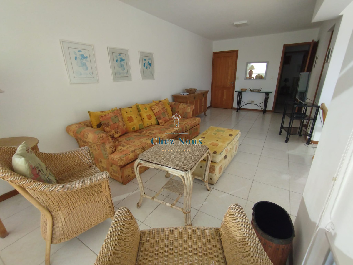 Apartamento ID.165 - EDIFICIO LAS OLAS ALQUILA APARTAMENTO 3 DORMITORIOS , 2 BAÑOS 