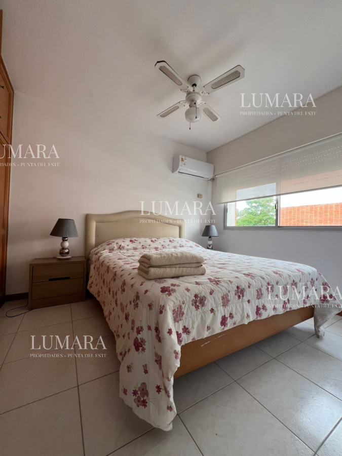 Apartamento ID.165 - EDIFICIO LAS OLAS ALQUILA APARTAMENTO 3 DORMITORIOS , 2 BAÑOS 
