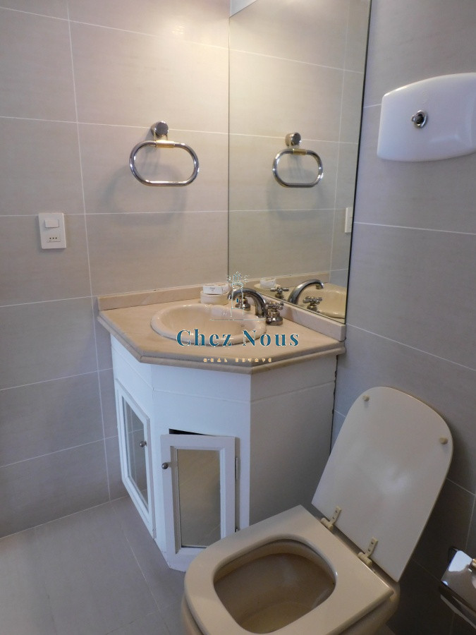Apartamento ID.165 - EDIFICIO LAS OLAS ALQUILA APARTAMENTO 3 DORMITORIOS , 2 BAÑOS 