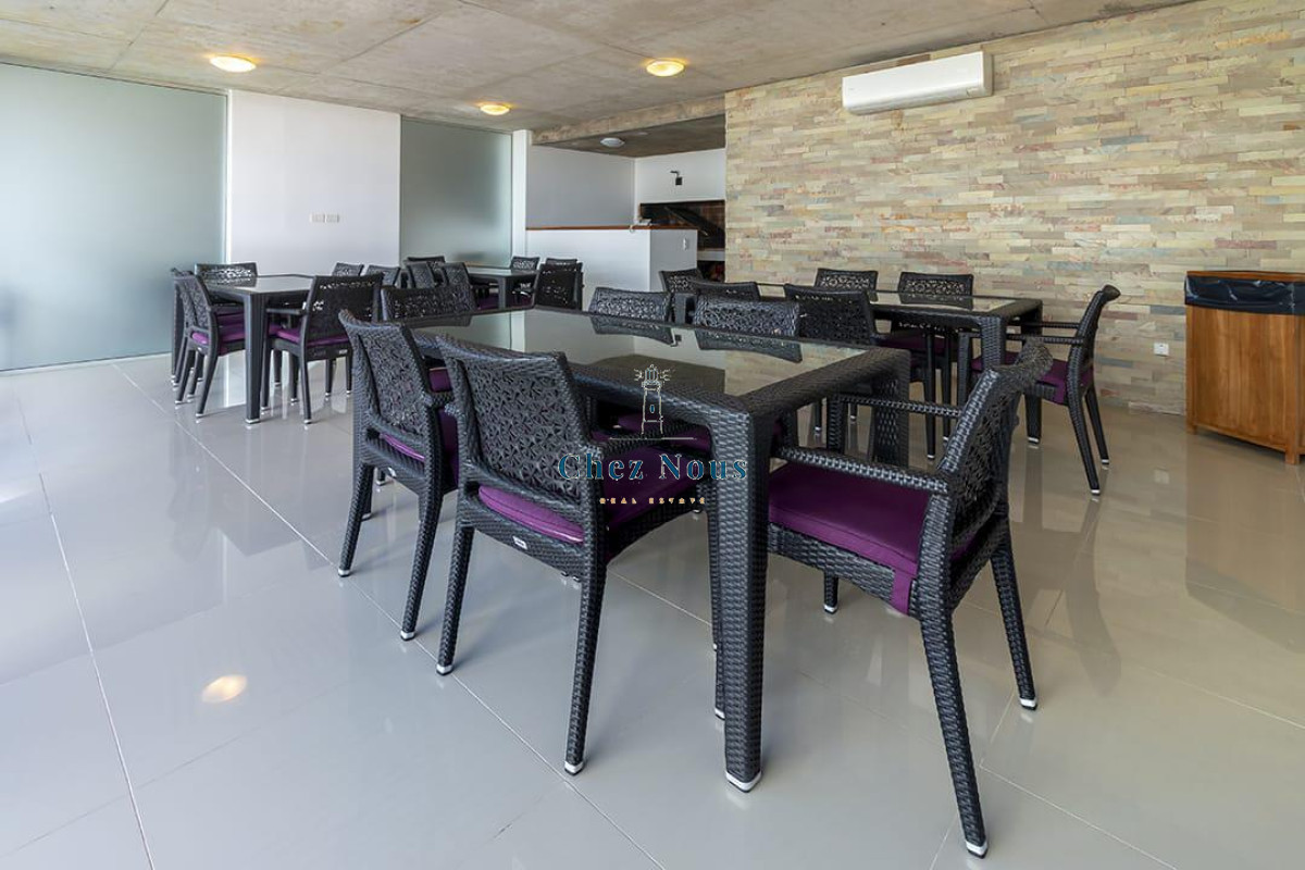 Apartamento ID.246 - APARTAMENTO EN PRIMERA FILA PLAYA MANSA -PUNTA DEL ESTE 
