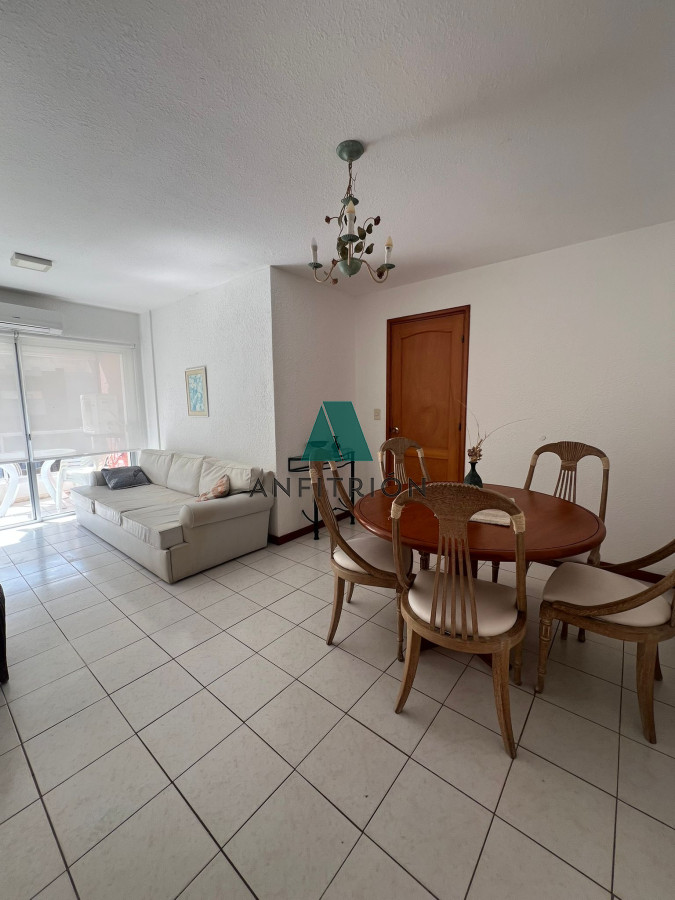 Apartamento ID.24 - ALQUILA APARTAMENTO 2 DORMITORIOS , 2 BAÑOS