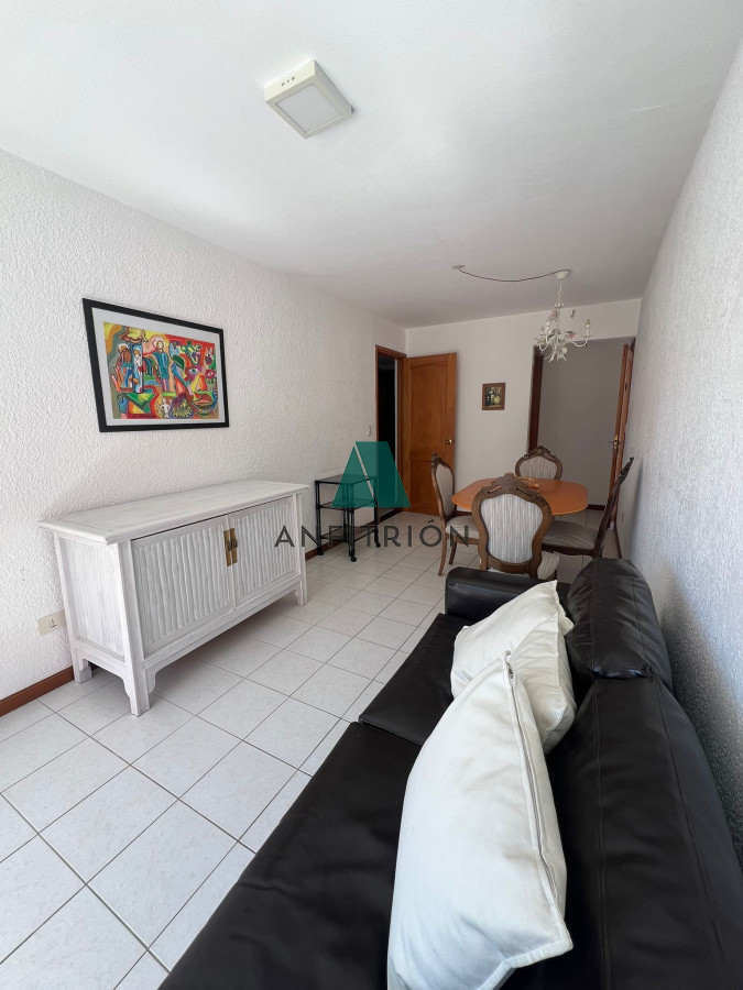 Apartamento ID.25 - ALQUILA APARTAMENTO 2 DORMITORIOS MANSA FTE AL MAR PUNTA DEL ESTE 