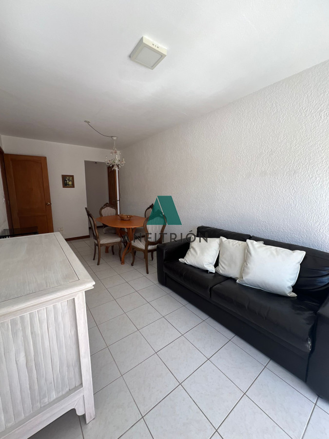 Apartamento ID.25 - ALQUILA APARTAMENTO 2 DORMITORIOS MANSA FTE AL MAR PUNTA DEL ESTE 