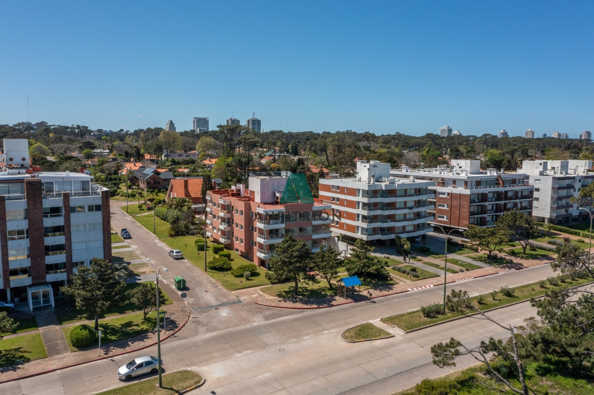 Apartamento ID.22 - ALQUILA APARTAMENTO TODO EL AÑO PUNTA DEL ESTE 