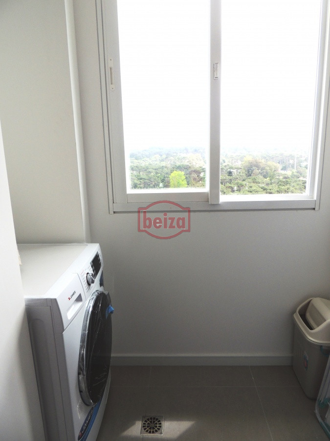 Apartamento ID.165823 - TORRE ONE -PUNTA DEL ESTE  ALQUILA APARTAMENTO UN DORMITORIO , UN BAÑO  !!