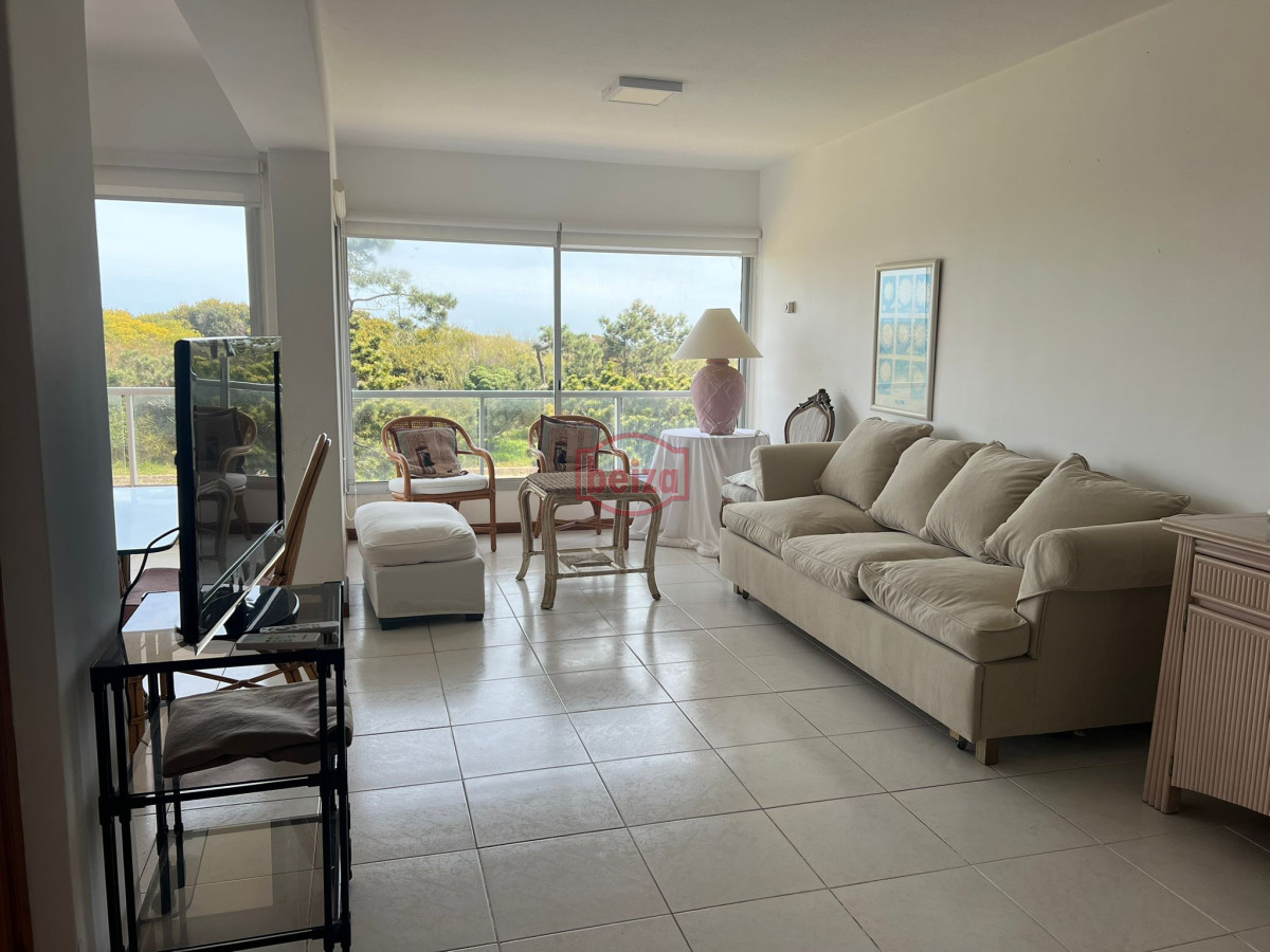 Apartamento ID.164344/Pent-House-con-vista-a-Mansa-y-Brava - ALQUILA APARTAMENTO 3 DORMITORIOS , 2 BAÑOS