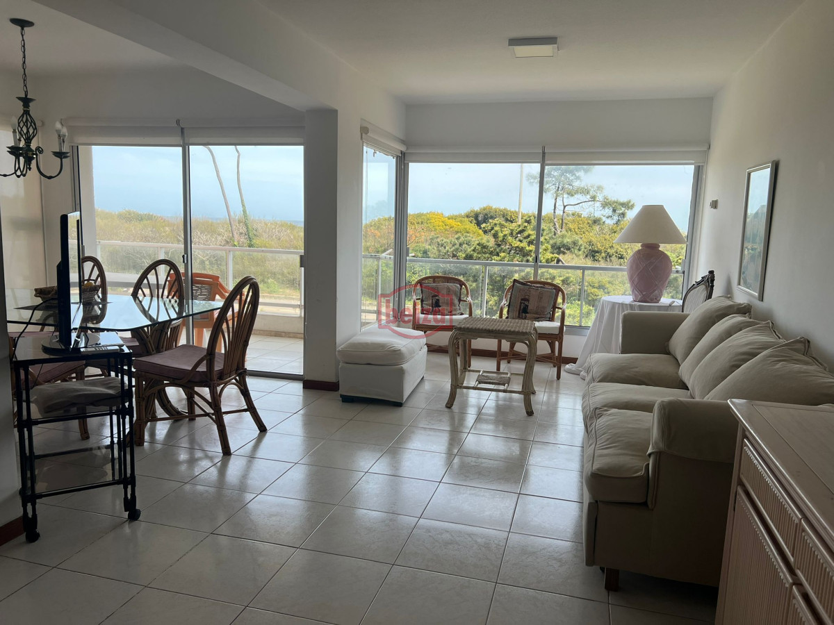 Apartamento ID.164344/Pent-House-con-vista-a-Mansa-y-Brava - ALQUILA APARTAMENTO 3 DORMITORIOS , 2 BAÑOS