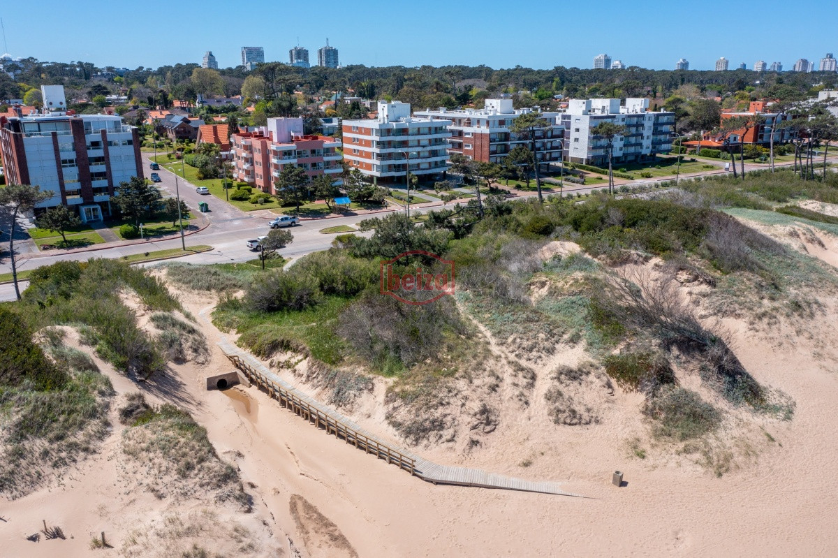 Apartamento ID.164344 - ALQUILA APARTAMENTO 3 DORMITORIOS , 2 BAÑOS