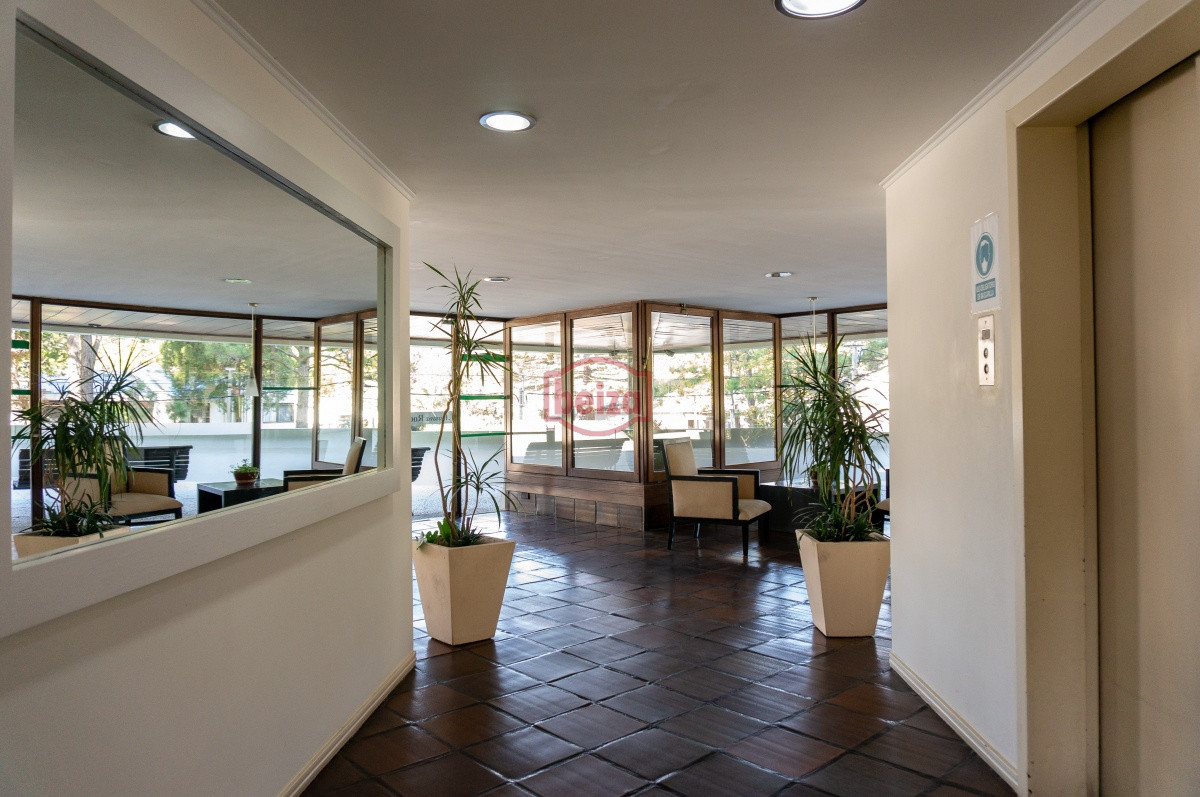 Apartamento ID.165458/Apartamento-de-2-Dormitorios-a-pasos-del-mar-en-Brava - EXCELENTE OPORTUNIDAD!! IMPERDIBLE