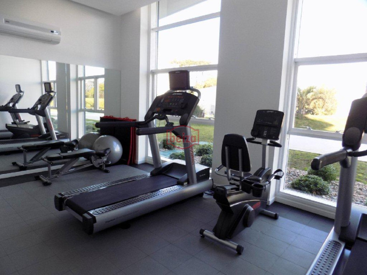 Apartamento ID.165823 - TORRE ONE -PUNTA DEL ESTE  ALQUILA APARTAMENTO UN DORMITORIO , UN BAÑO  !!